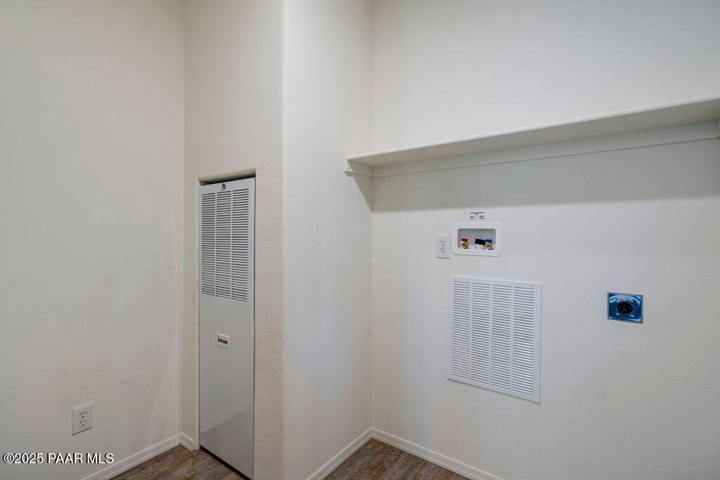 20809 East Antelope Road Mayer, AZ 86333 - Photo 20 of 24 20809 E Antelope Road - Photo - Laundry