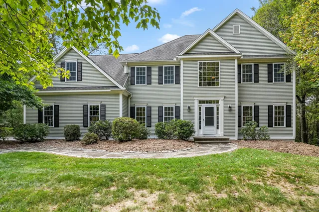 $899,000 | 24 Pine Tree Hill Road, Newtown, CT 06470