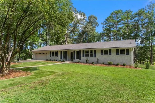 $1,175,000 | 1673 Clearview Drive Northwest, Acworth, GA 30102