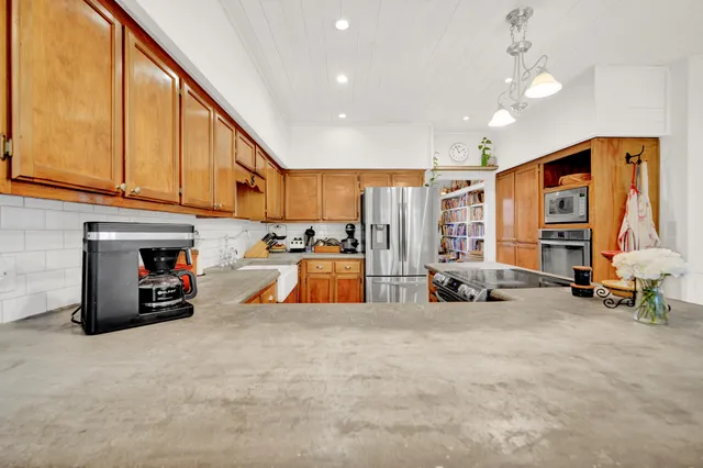 $750,000 | 115 Steves Place, Crestview, FL 32536