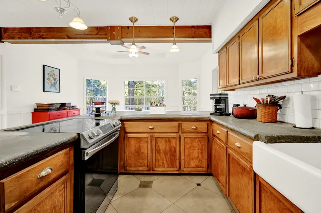 $750,000 | 115 Steves Place, Crestview, FL 32536