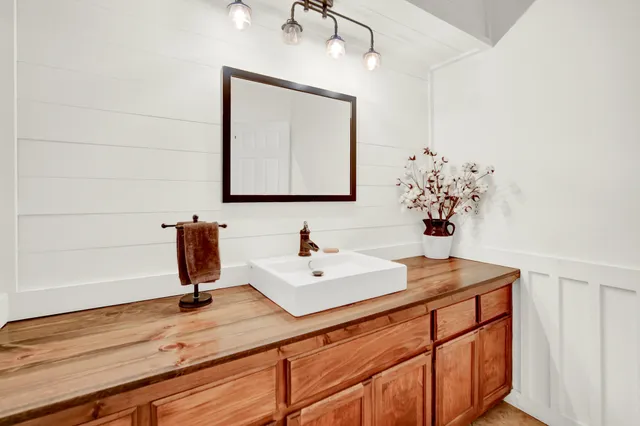 $750,000 | 115 Steves Place, Crestview, FL 32536