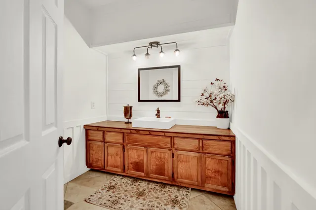 $750,000 | 115 Steves Place, Crestview, FL 32536