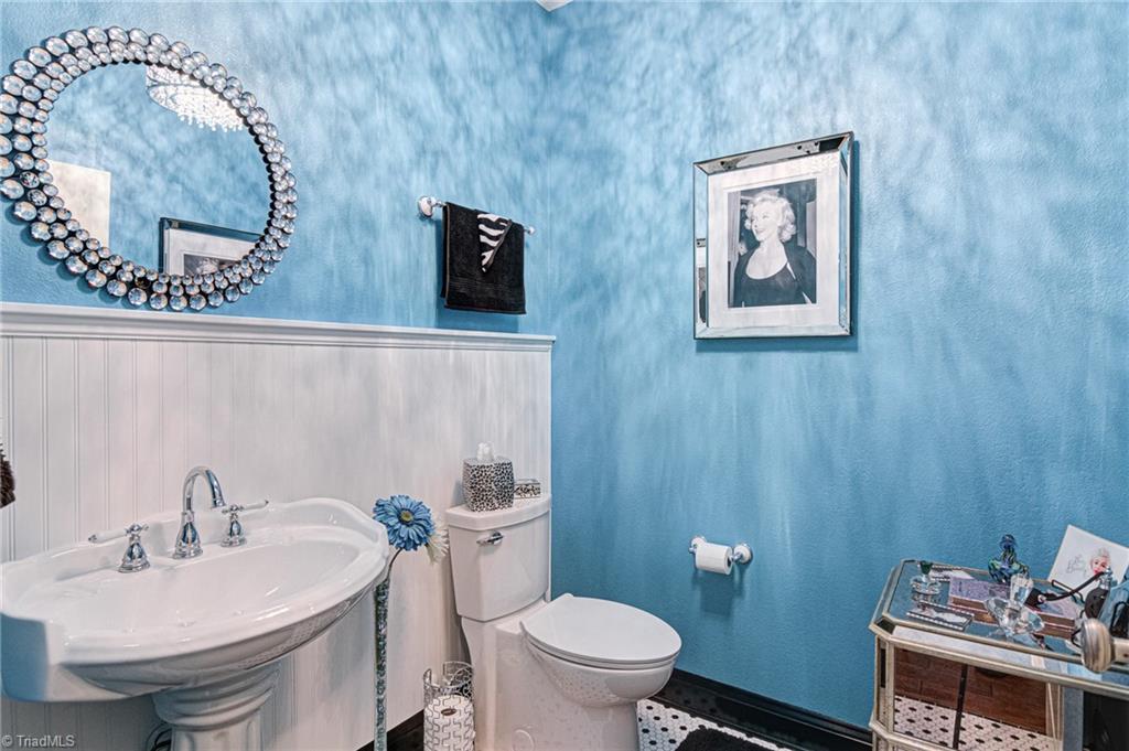 1807 Sandy Ridge Road Colfax, NC 27235 - Photo 30 of 50 Gallery Image 30