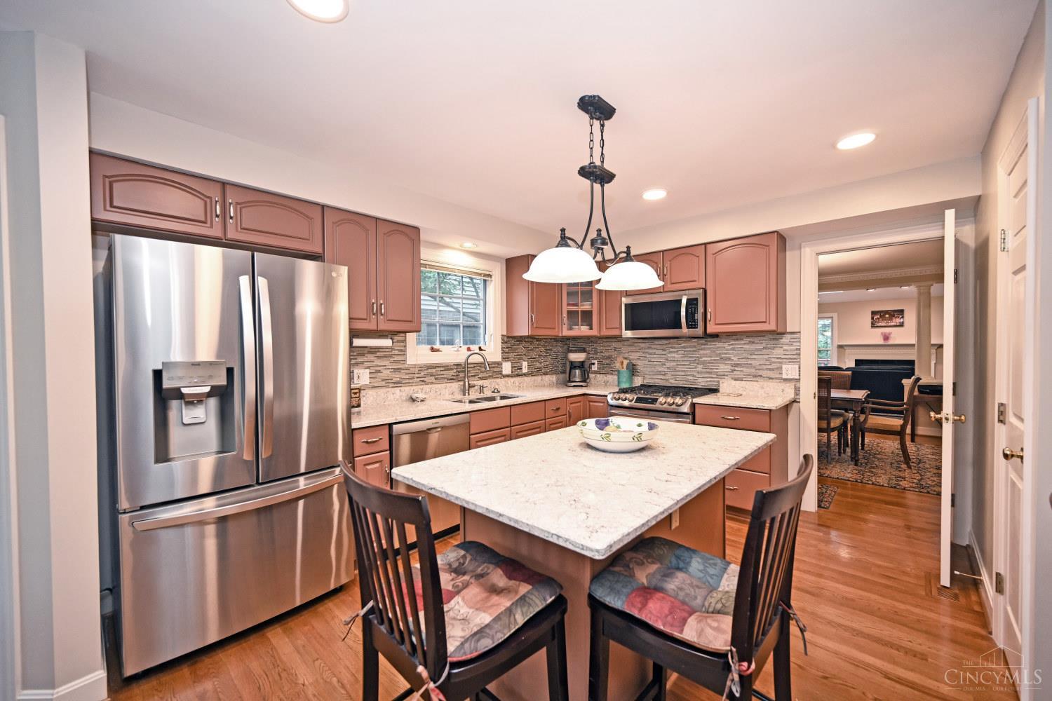 8847 Montgomery Road Cincinnati, OH 45236 - Photo 6 of 61 Gallery Image 6