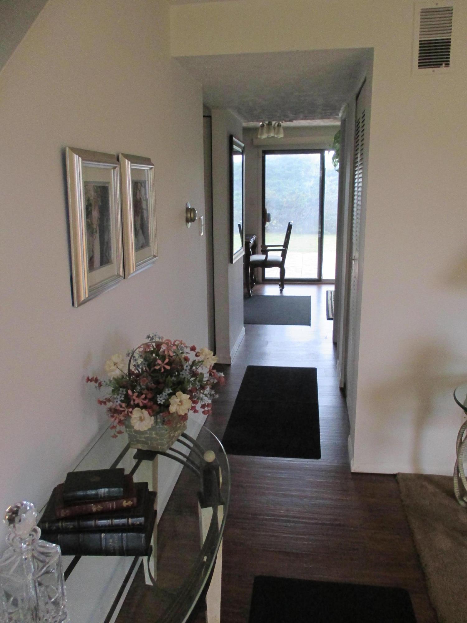 3809 Fergus Road Columbus, OH 43207 - Photo 4 of 27 Gallery Image 4