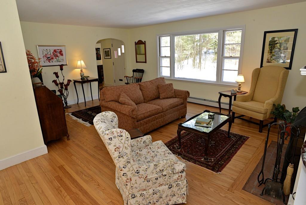 2 Waverly Road Cape Elizabeth, ME 04107 - Photo 5 of 17 Photo