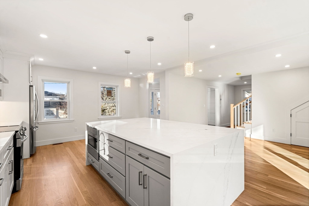 62 Circuit Road Medford, MA 02155 - Photo 4 of 39 Gallery Image 4