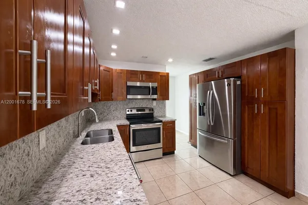 $4,500 | 1220 Southwest 78th Avenue, Miami, FL 33144