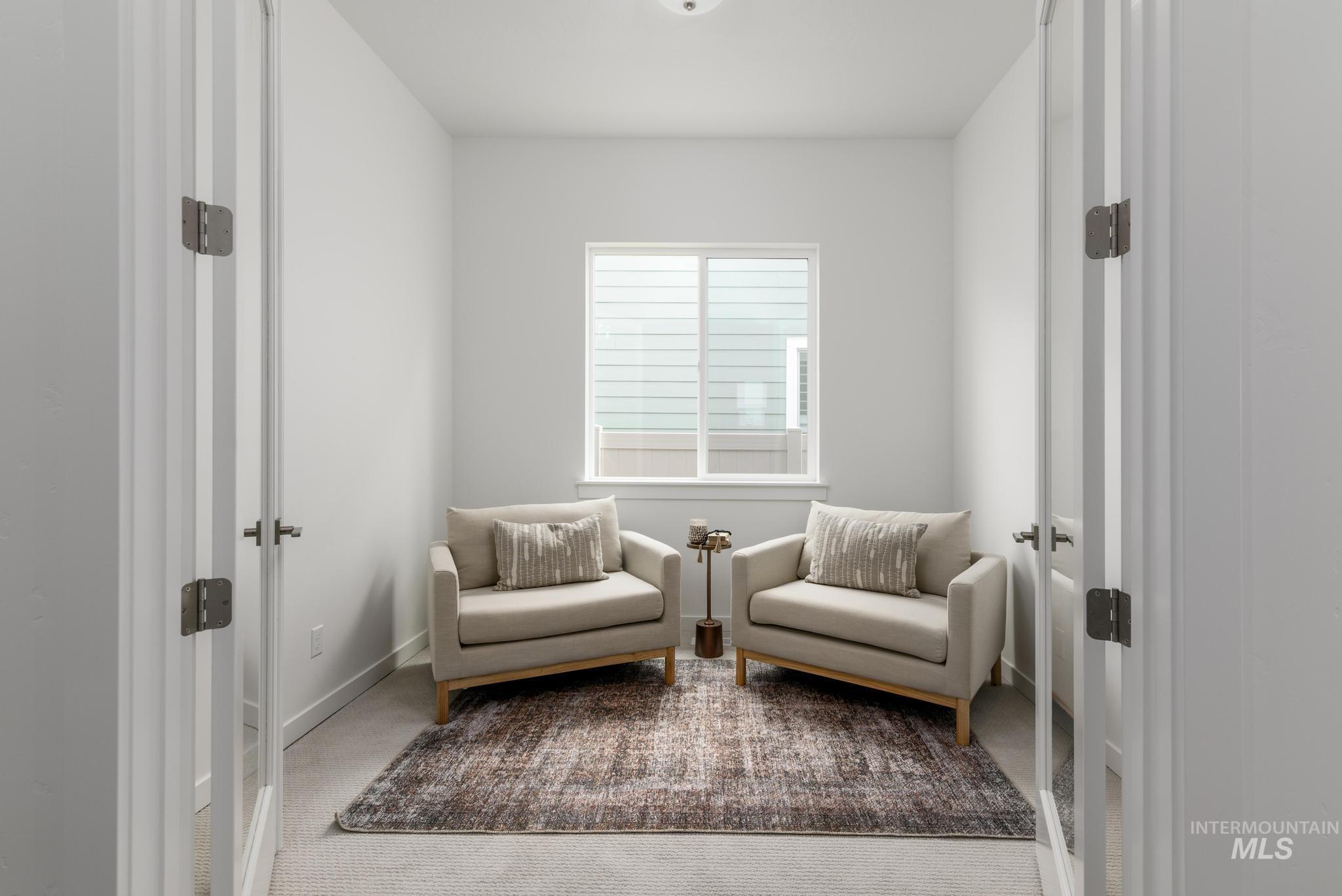 8554 West Fanning Street Star, ID 83669 - Photo 9 of 11 Sitting room with carpet and baseboards