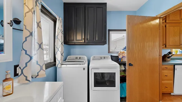 $325,000 | 204 6th Street Southwest, Chatfield, MN 55923