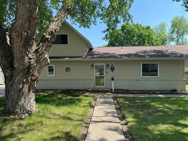 $325,000 | 204 6th Street Southwest, Chatfield, MN 55923