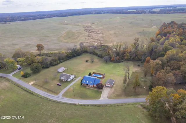 a view of sky from balcony