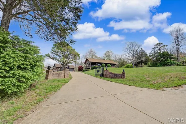 $1,100,000 | 23445 Highway 49, Black, MO 63625