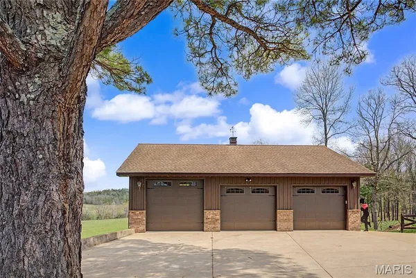 $1,100,000 | 23445 Highway 49, Black, MO 63625