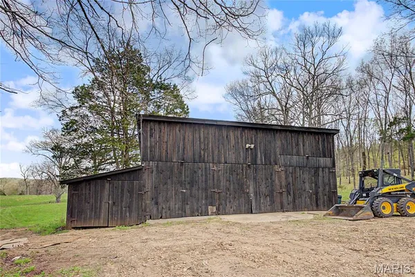 $1,100,000 | 23445 Highway 49, Black, MO 63625