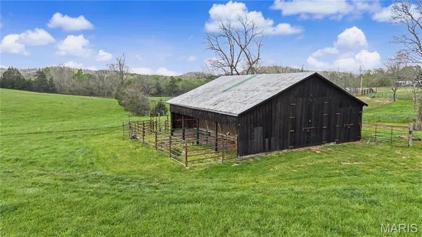 $1,100,000 | 23445 Highway 49, Black, MO 63625