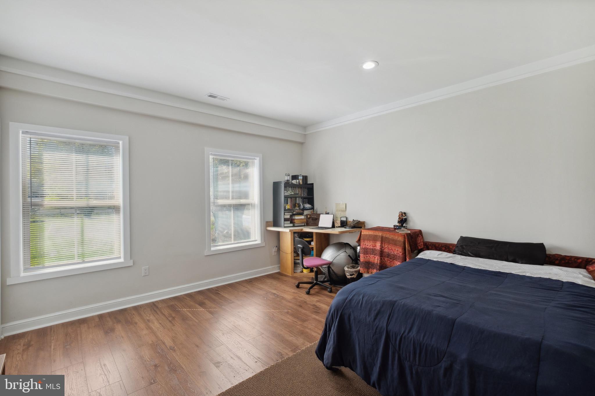 4717 Ravensworth Road Annandale, VA 22003 - Photo 15 of 41