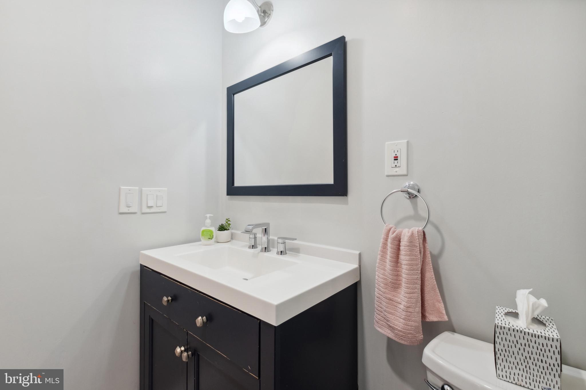 4717 Ravensworth Road Annandale, VA 22003 - Photo 19 of 41