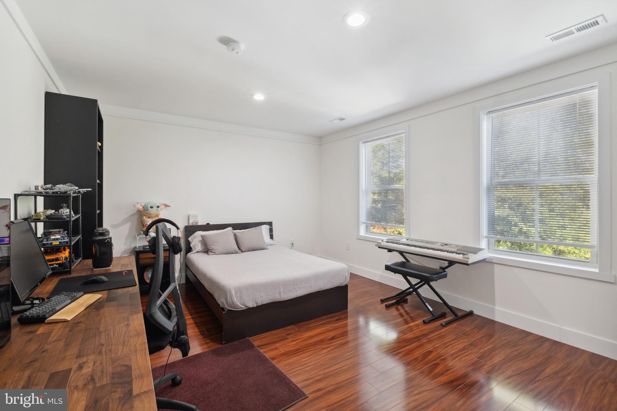 4717 Ravensworth Road Annandale, VA 22003 - Photo 25 of 41