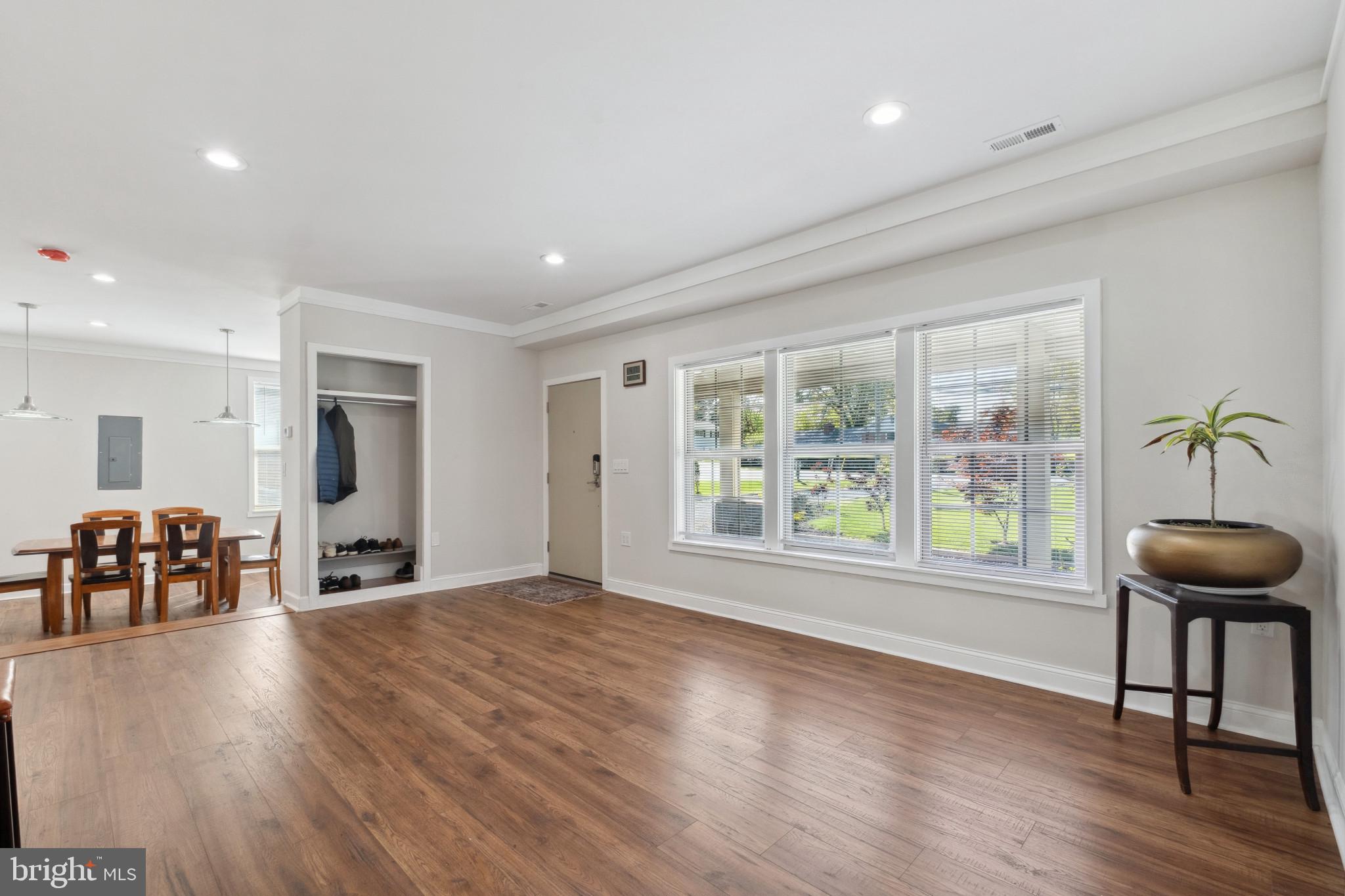 4717 Ravensworth Road Annandale, VA 22003 - Photo 8 of 41