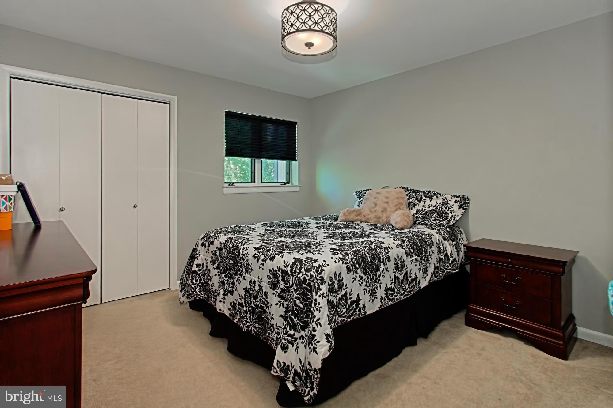 8714 Center Road Springfield, VA 22152 - Photo 18 of 29 Bedroom