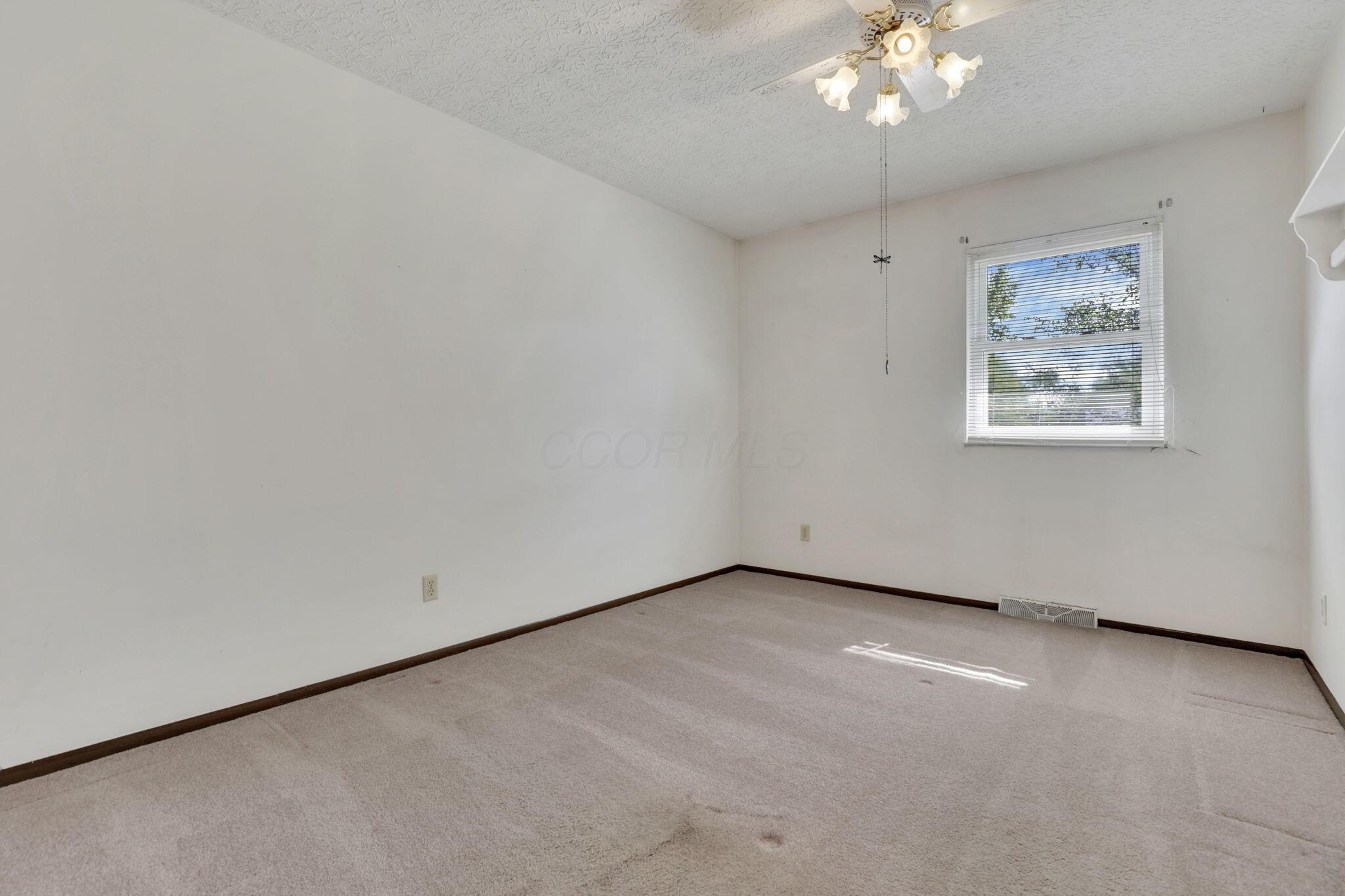 261 Wendell Road Southwest Etna, OH 43068 - Photo 12 of 26 23-web-or-mls-0N4A1313