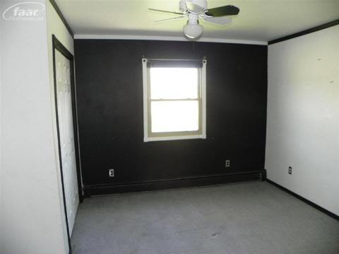 4171 Crosby Road Flint, MI 48506 - Photo 16 of 16 20185925-16.JPG
