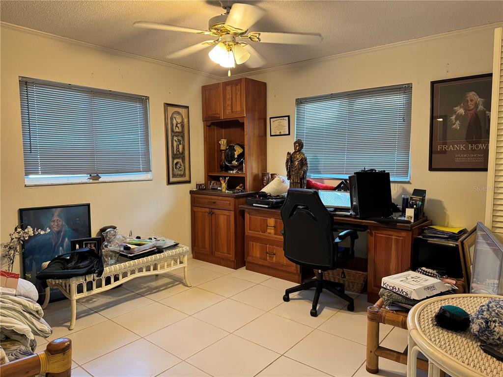 1048 Porpoise Road Venice, FL 34293 - Photo 19 of 26 a room with furniture