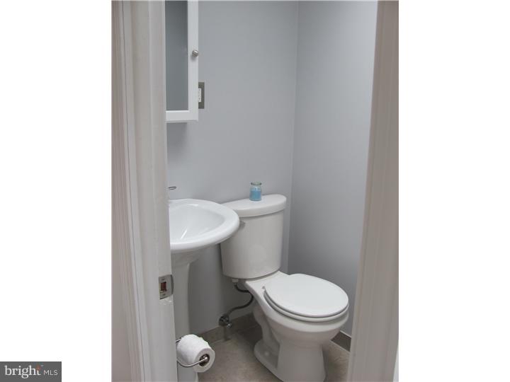 10815 Proctor Road Philadelphia, PA 19116 - Photo 16 of 22 Master Bathroom