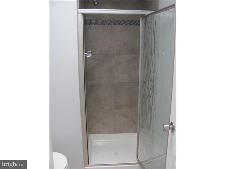 10815 Proctor Road Philadelphia, PA 19116 - Photo 17 of 22 Master Bathroom