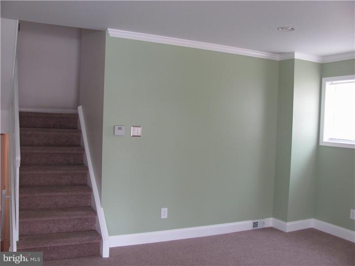 10815 Proctor Road Philadelphia, PA 19116 - Photo 5 of 22 Living Room