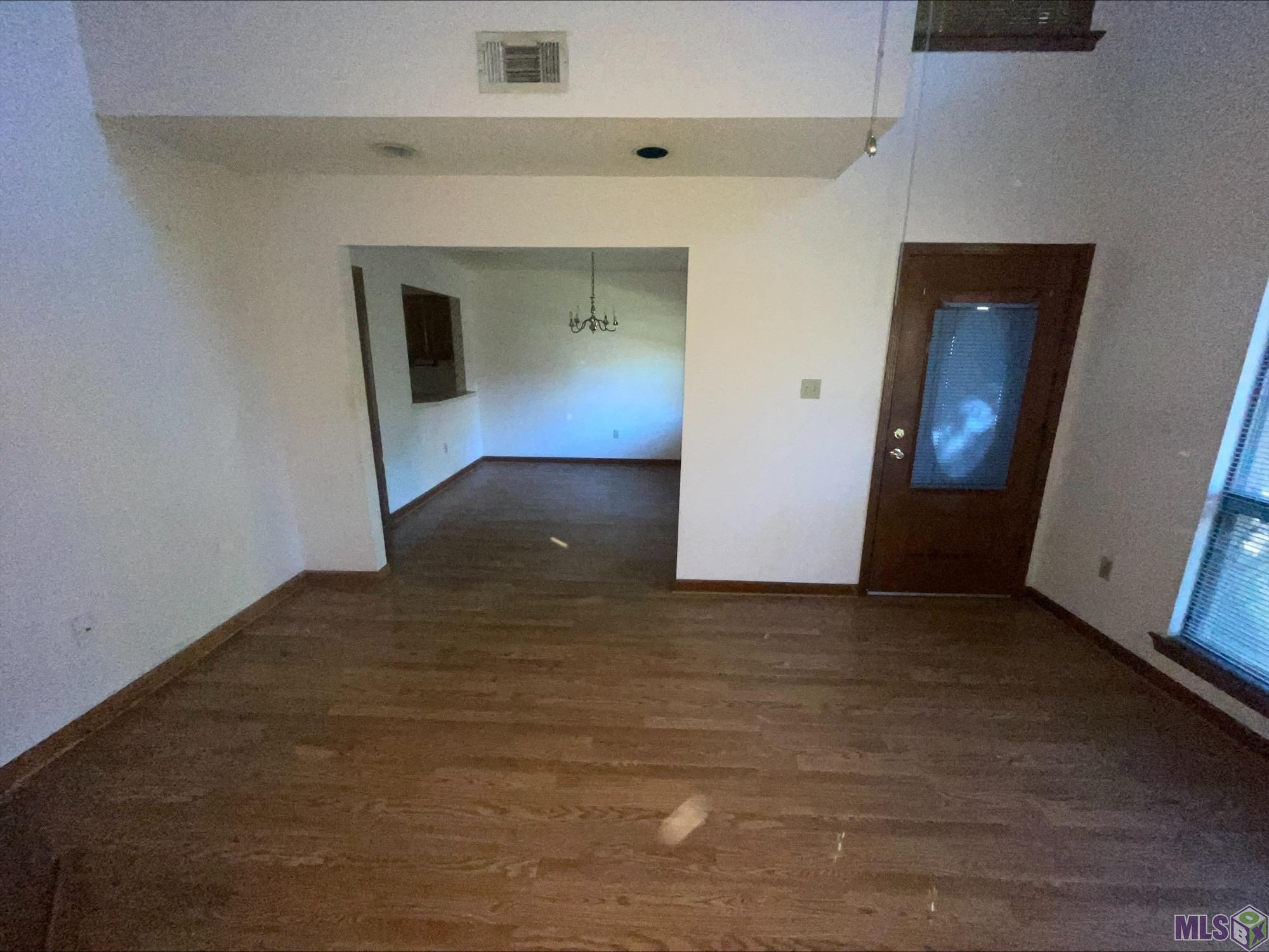 2419 Aubin Lane Baton Rouge, LA 70816 - Photo 5 of 23