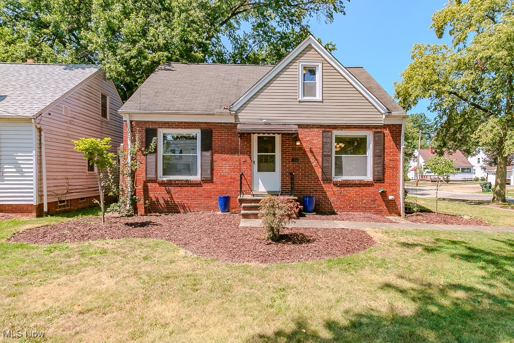 1216 Homestead Road South Euclid, OH 44121 - Photo 2 of 34