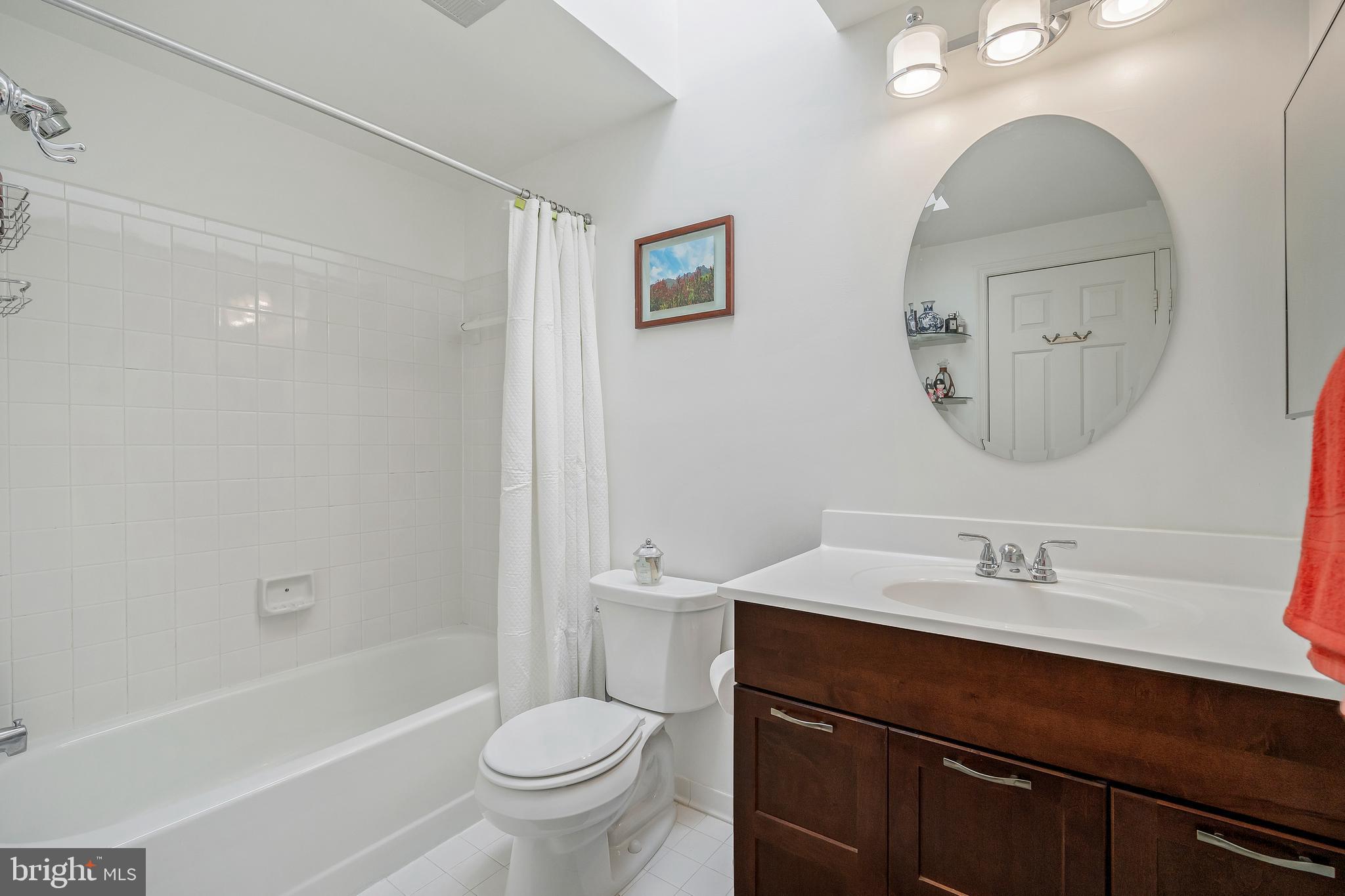 309 Opera Court Silver Spring, MD 20901 - Photo 34 of 49 Full Hall Bath