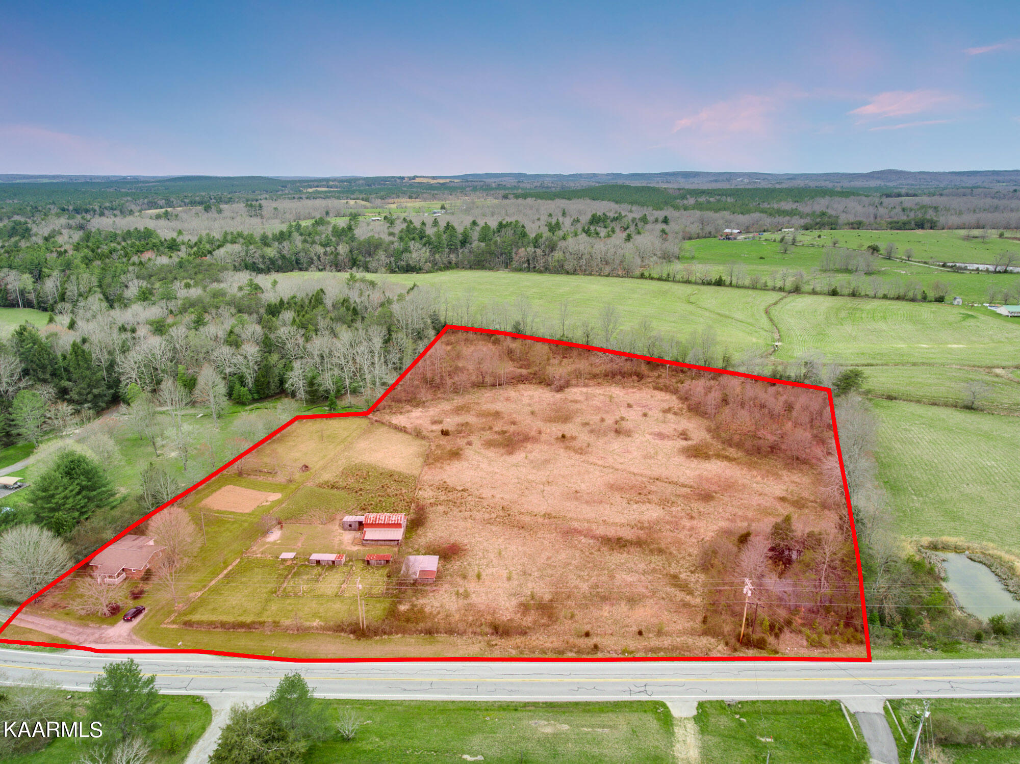 4571 Bellview Road Pikeville, TN 37367 - Photo 17 of 40 4571 Bellview Pikeville-008_TNPC-Edit-2