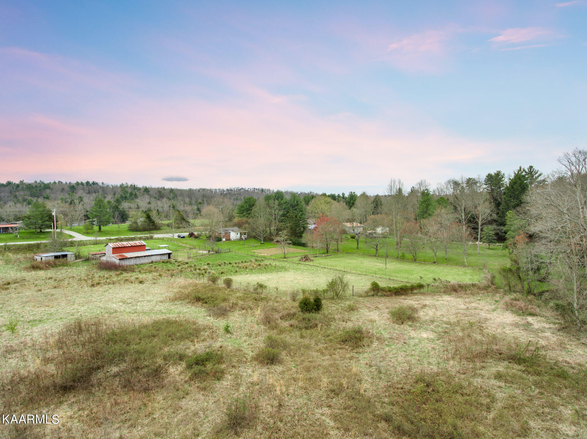 4571 Bellview Road Pikeville, TN 37367 - Photo 27 of 40 4571 Bellview Pikeville-016_TNPC-Edit