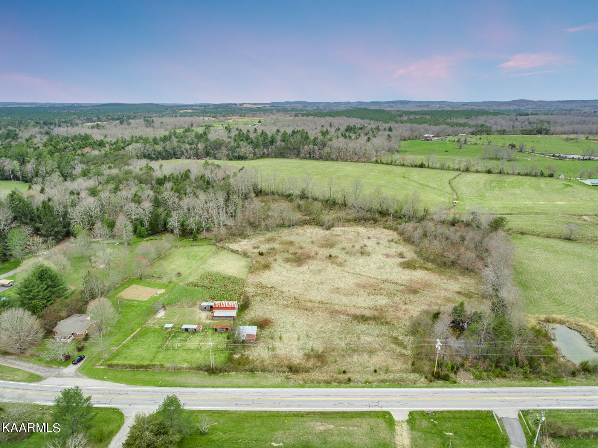 4571 Bellview Road Pikeville, TN 37367 - Photo 33 of 40 4571 Bellview Pikeville-008_TNPC-Edit
