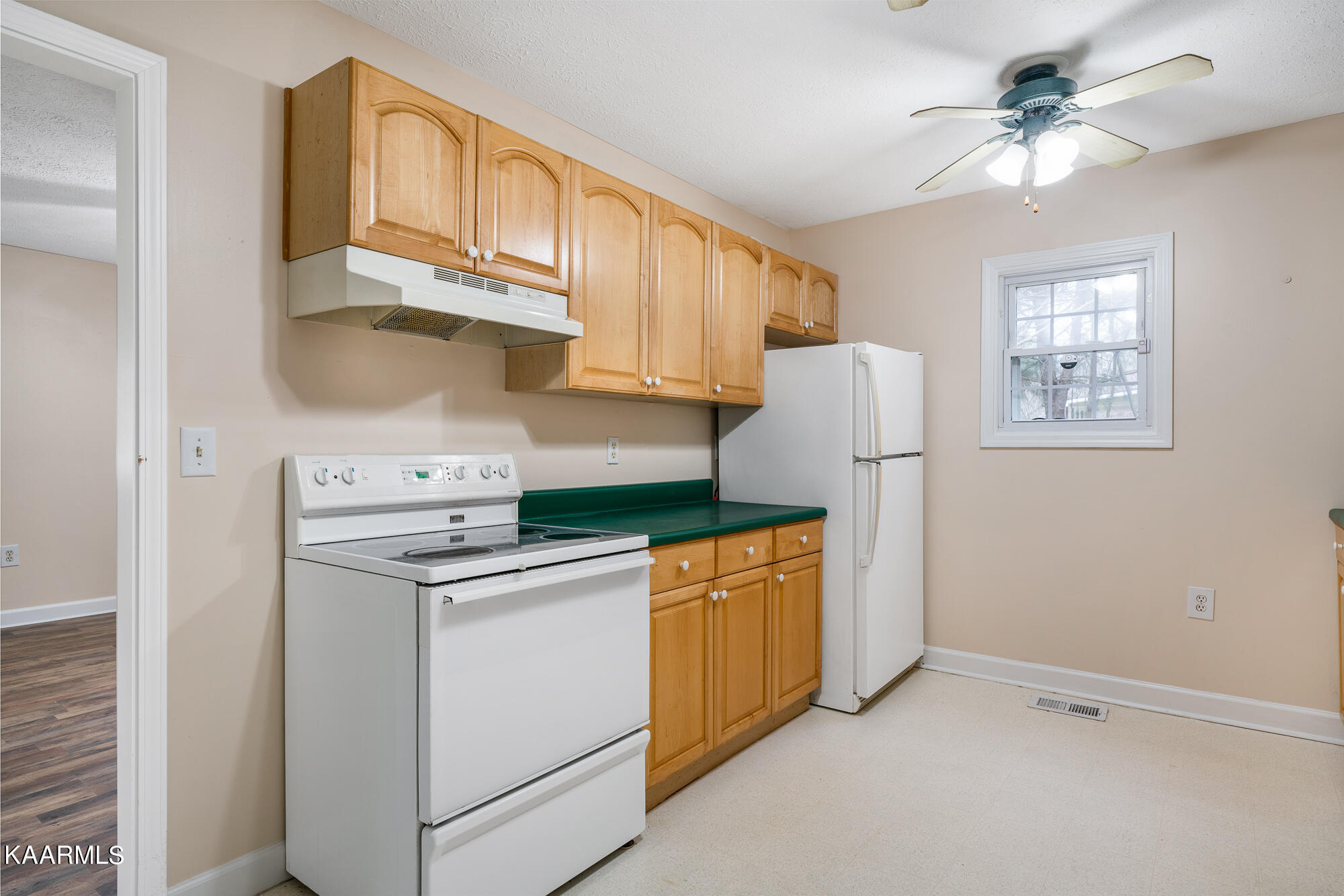 4571 Bellview Road Pikeville, TN 37367 - Photo 6 of 40 4571 Bellview Rd Pikeville-123_TNPC