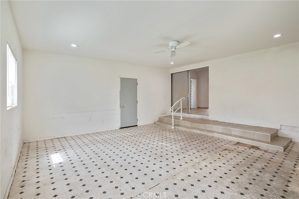2736 Jackson Street East Carson, CA 90810 - Photo 13 of 37