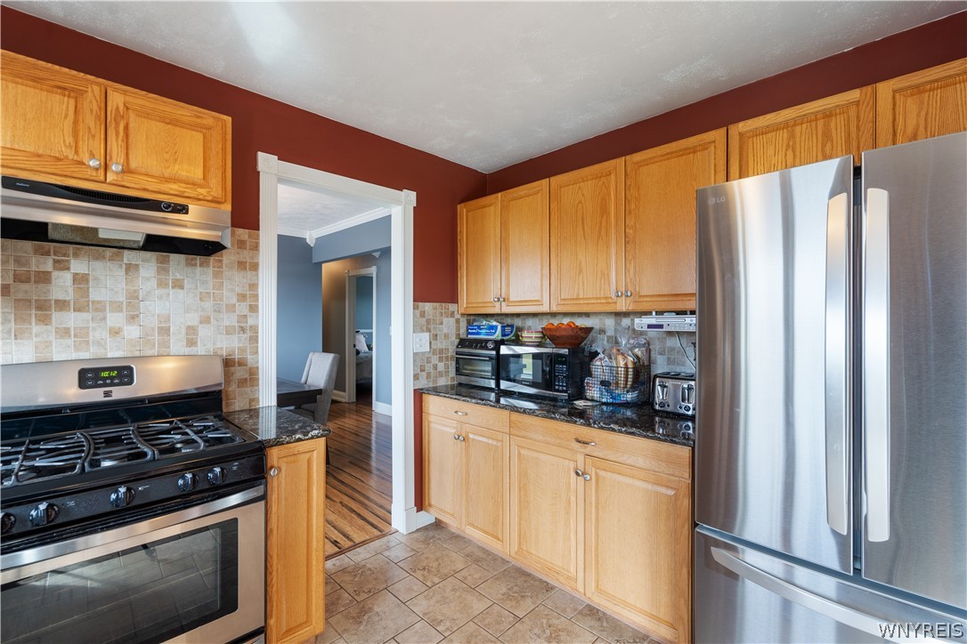 7586 State Route Perry, NY 14530 - Photo 19 of 50 Kitchen