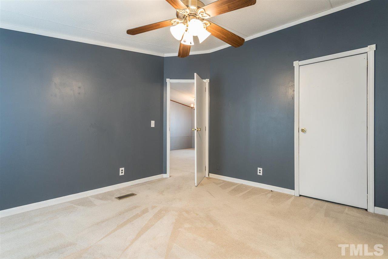 360 Raleigh Farms Road Youngsville, NC 27596 - Photo 11 of 30 Gallery Image 11