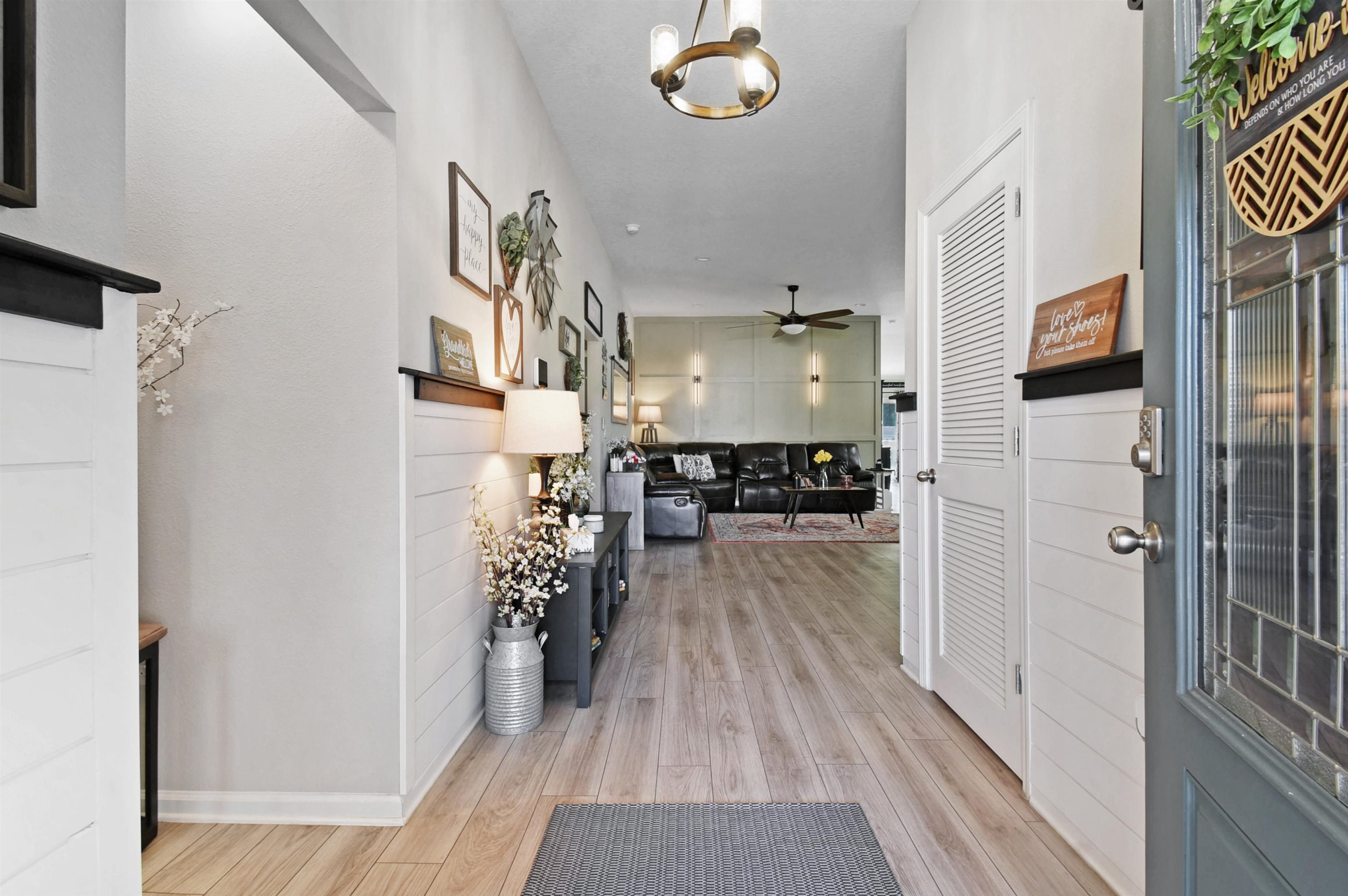 362 South Hamilton Springs Road St. Augustine, FL 32084 - Photo 5 of 37 a view of a kitchen and dining room