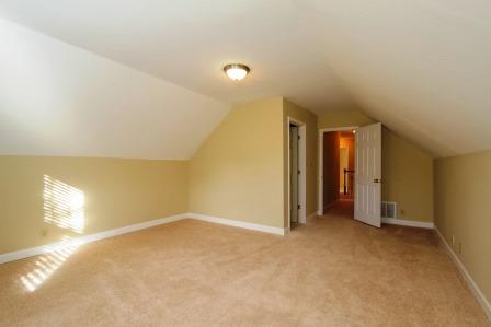 119 La View Road Hendersonville, TN 37075 - Photo 15 of 20 Another view of the 4th bedroom looking back towards hallway.