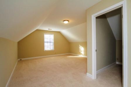 119 La View Road Hendersonville, TN 37075 - Photo 16 of 20 4th Bedroom with 6'x4' walk in closet. Could also be used a bonus room.