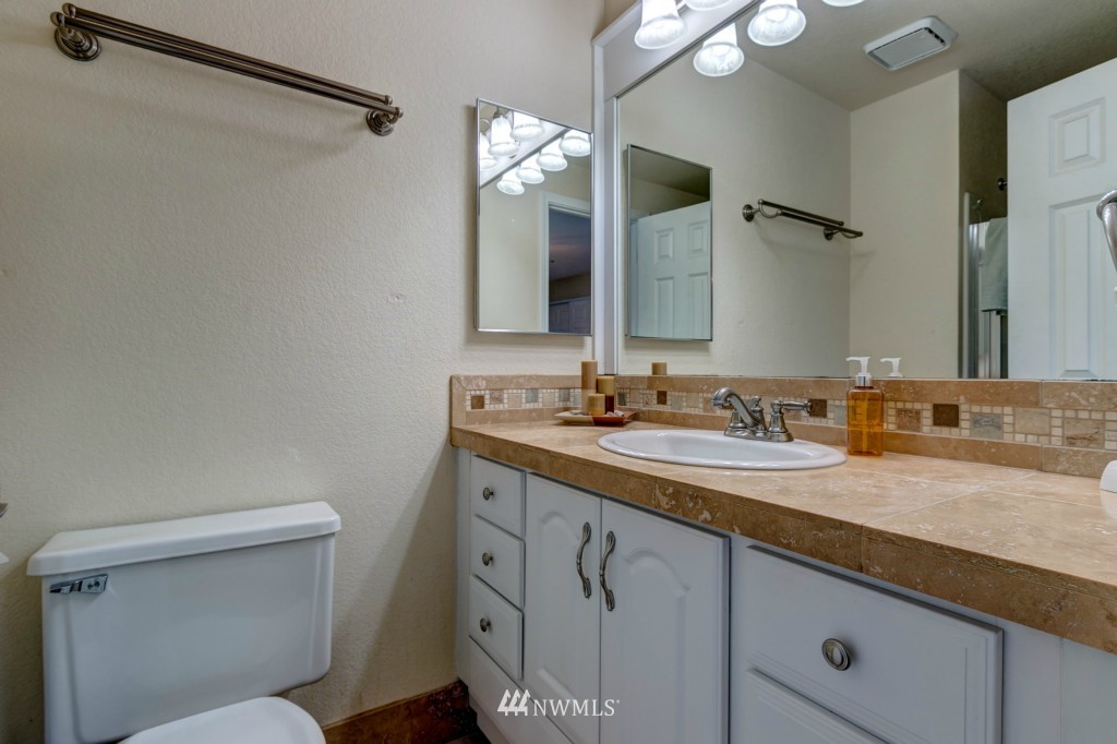 21616 7th Place West Bothell, WA 98021 - Photo 11 of 24