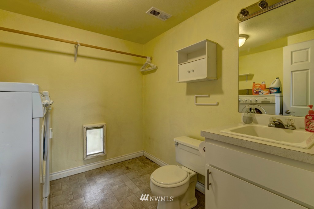 21616 7th Place West Bothell, WA 98021 - Photo 20 of 24