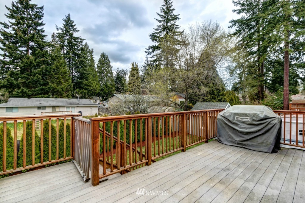 21616 7th Place West Bothell, WA 98021 - Photo 21 of 24