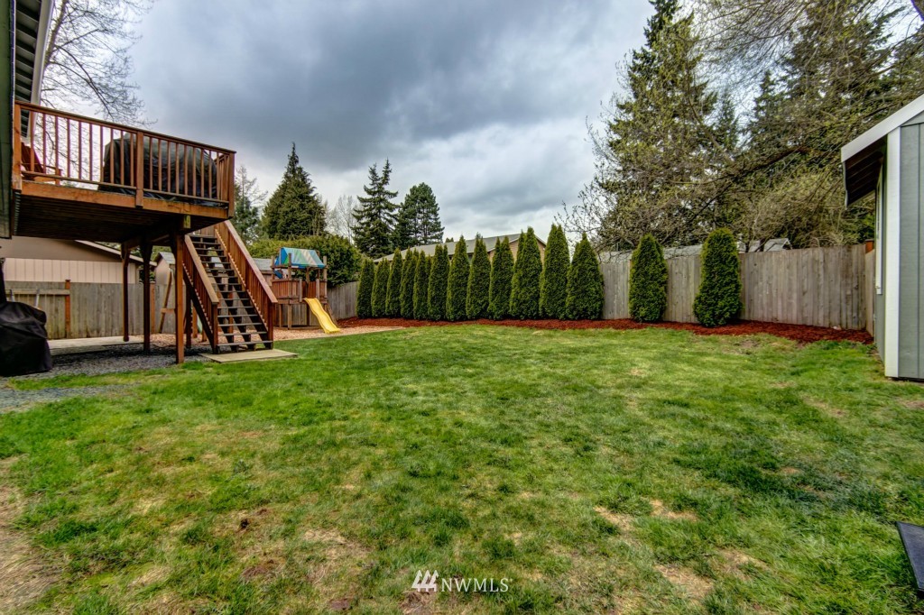 21616 7th Place West Bothell, WA 98021 - Photo 23 of 24