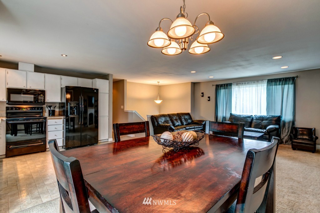 21616 7th Place West Bothell, WA 98021 - Photo 7 of 24